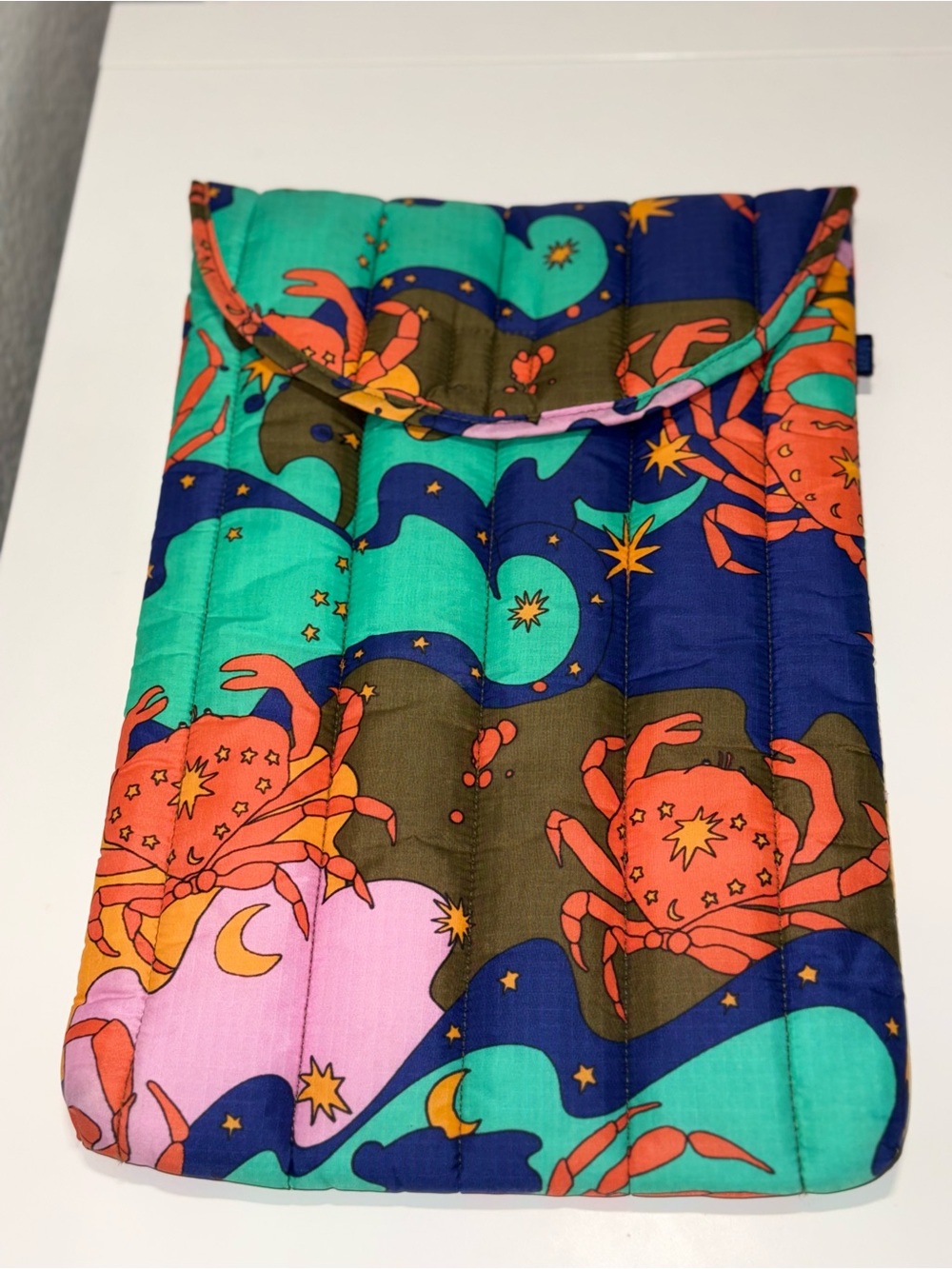 BAGGU Zodiac Puffy Laptop Sleeve 16” — Cancer